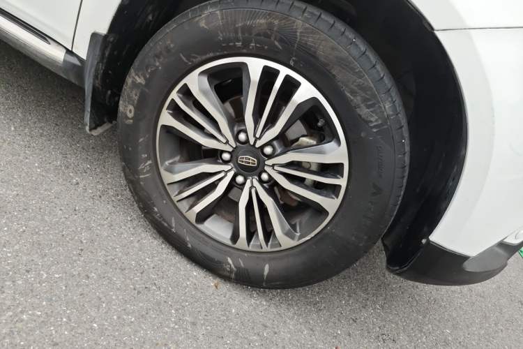 Used Geely Auto Vision X6 2016 1.8L Manual Luxury Model Right Front Wheel Hub