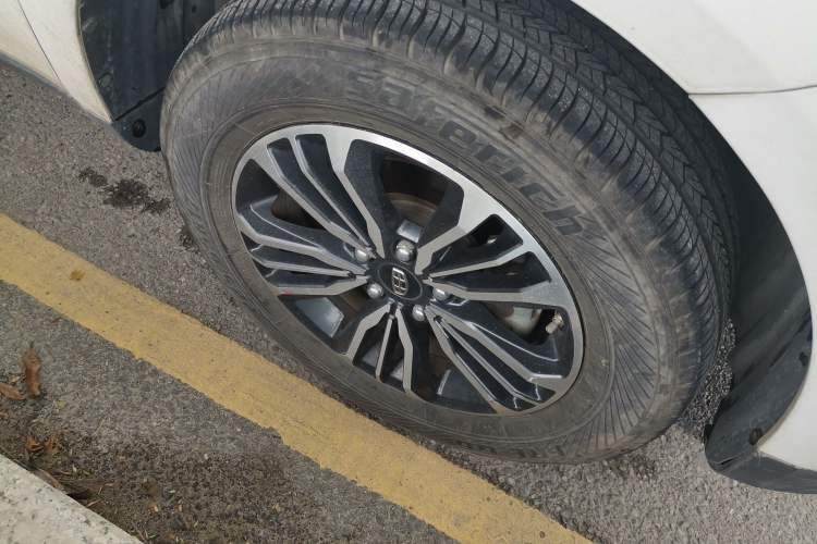 Used Geely Auto Vision X6 2016 1.3T CVT Flagship Model Right Front Wheel Hub