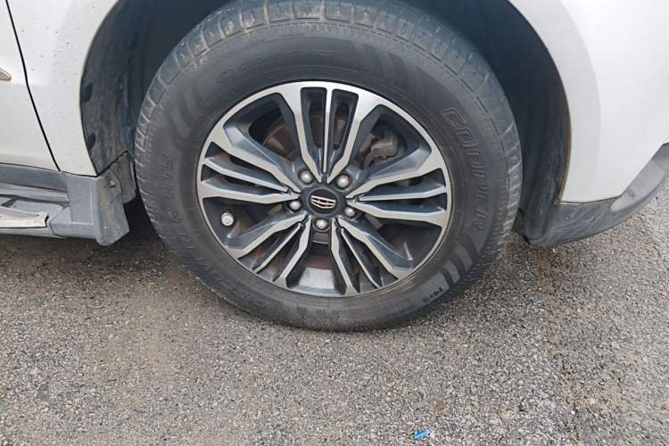 Used Geely Auto Vision X6 2016 1.8L Manual Luxury Model Right Front Wheel Hub