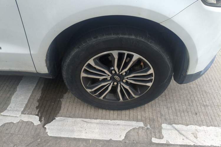 Used Geely Auto Vision X6 2016 1.3T CVT Luxury Model Right Front Wheel Hub