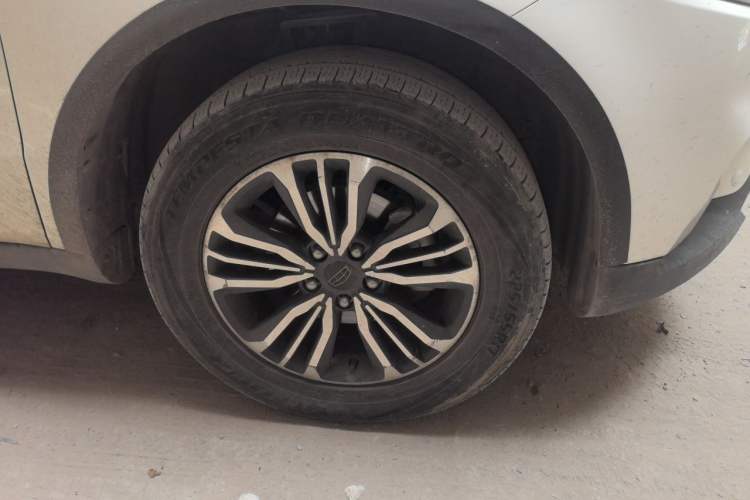 Used Geely Auto Vision X6 2016 1.8L Manual Luxury Model Right Front Wheel Hub