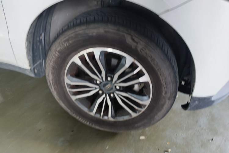 Used Geely Auto Vision X6 2016 1.3T CVT Luxury Model Right Front Wheel Hub