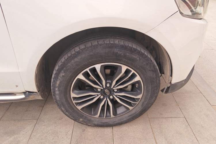 Used Geely Auto Vision X6 2016 1.3T CVT Flagship Model Right Front Wheel Hub