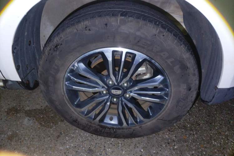 Used Geely Auto Vision X6 2016 1.3T CVT Luxury Model Right Front Wheel Hub