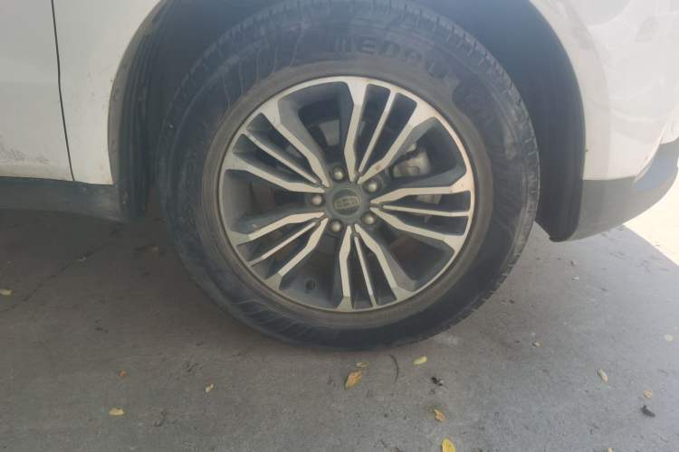 Used Geely Auto Vision X6 2016 1.3T CVT Luxury Model Right Front Wheel Hub