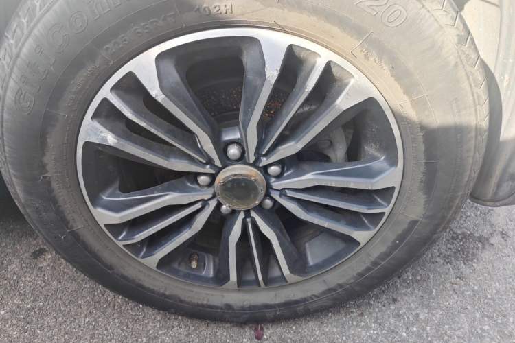 Used Geely Auto Vision X6 2016 1.3T CVT Flagship Model Right Front Wheel Hub