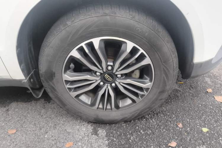 Used Geely Auto Vision X6 2016 1.8L Manual Luxury Model Right Front Wheel Hub