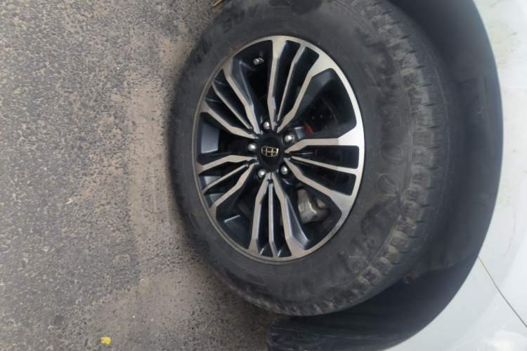 Used Geely Auto Vision X6 2016 1.8L Manual Luxury Model Right Front Wheel Hub
