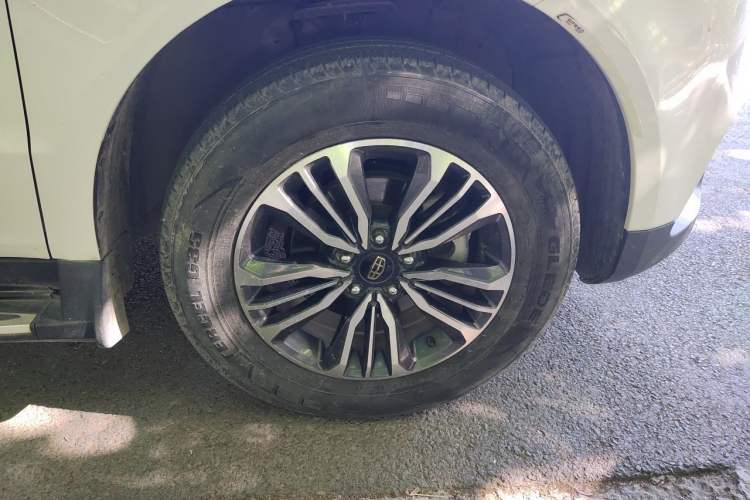 Used Geely Auto Vision X6 2016 1.8L Manual Luxury Model Right Front Wheel Hub
