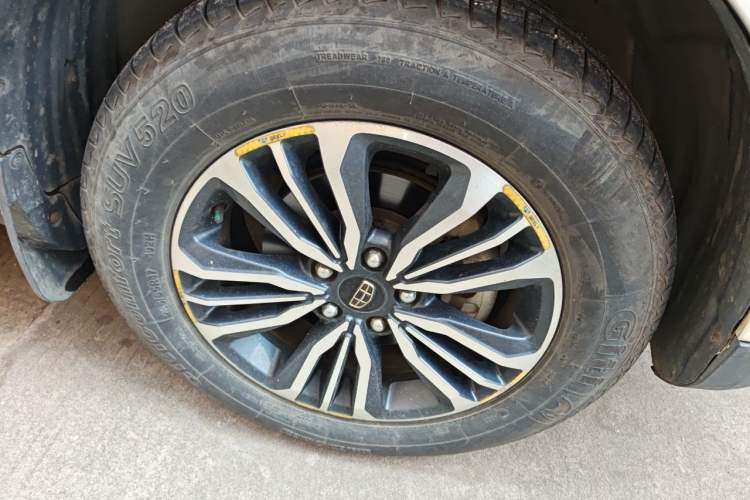 Used Geely Auto Vision X6 2016 1.8L Manual Luxury Model Right Front Wheel Hub