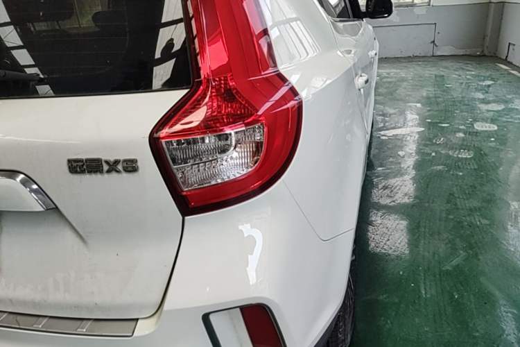 Used Geely Auto Vision X6 2016 1.3T CVT Flagship Model Right Rear Taillight
