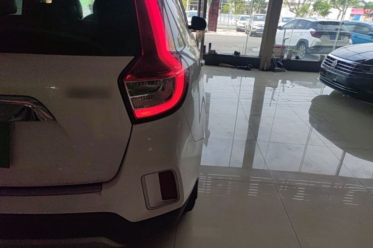 Used Geely Auto Vision X6 2016 1.3T CVT Flagship Model Right Rear Taillight
