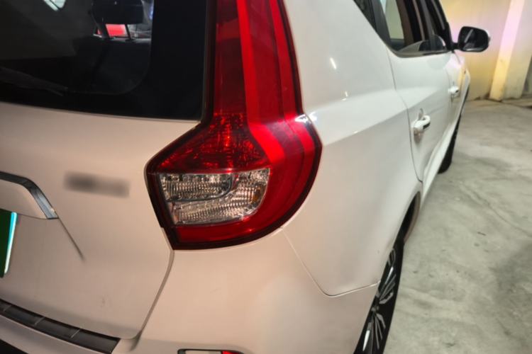 Used Geely Auto Vision X6 2016 1.3T CVT Flagship Model Right Rear Taillight