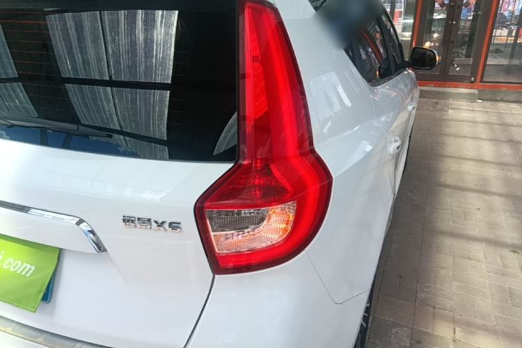 Used Geely Auto Vision X6 2016 1.3T CVT Flagship Model Right Rear Taillight