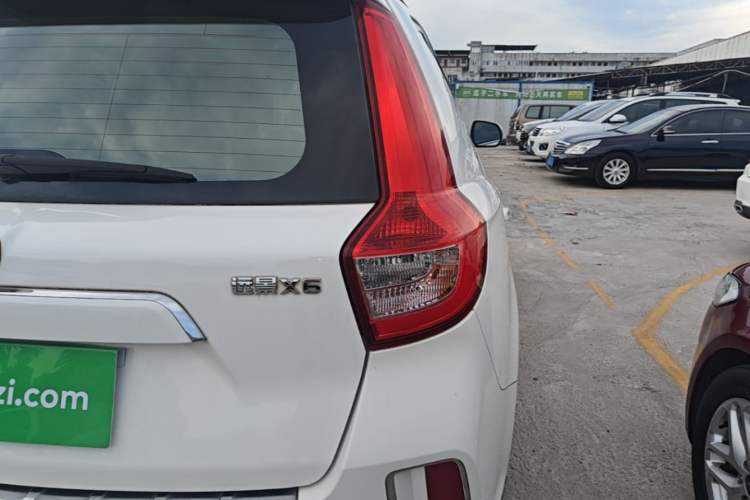 Used Geely Auto Vision X6 2016 1.3T CVT Flagship Model Right Rear Taillight