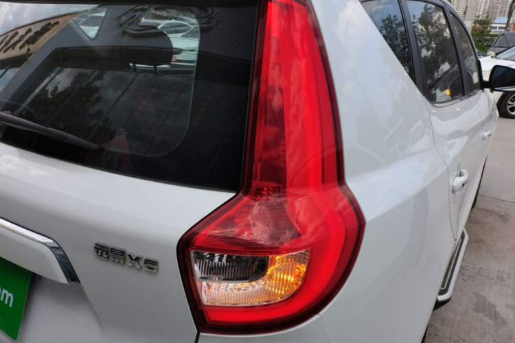Used Geely Auto Vision X6 2016 1.8L Manual Luxury Model Right Rear Taillight
