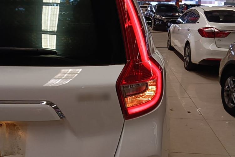 Used Geely Auto Vision X6 2016 1.8L Manual Luxury Model Right Rear Taillight