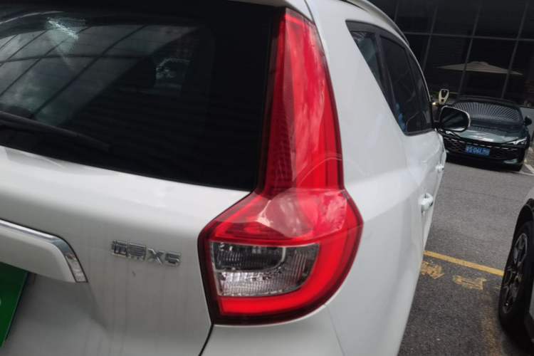 Used Geely Auto Vision X6 2016 1.3T CVT Luxury Model Right Rear Taillight