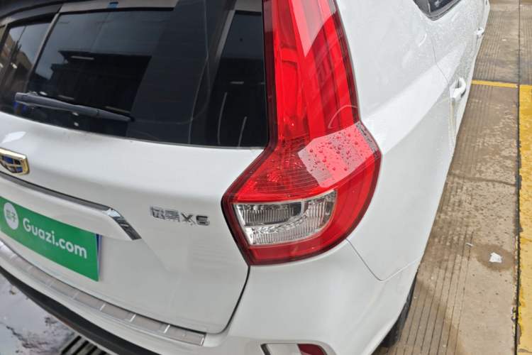 Used Geely Auto Vision X6 2016 1.3T CVT Luxury Model Right Rear Taillight