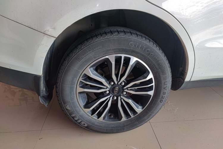Used Geely Auto Vision X6 2016 1.3T CVT Flagship Model Right Rear Wheel Hub