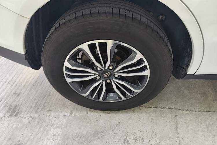Used Geely Auto Vision X6 2016 1.3T CVT Luxury Model Right Rear Wheel Hub