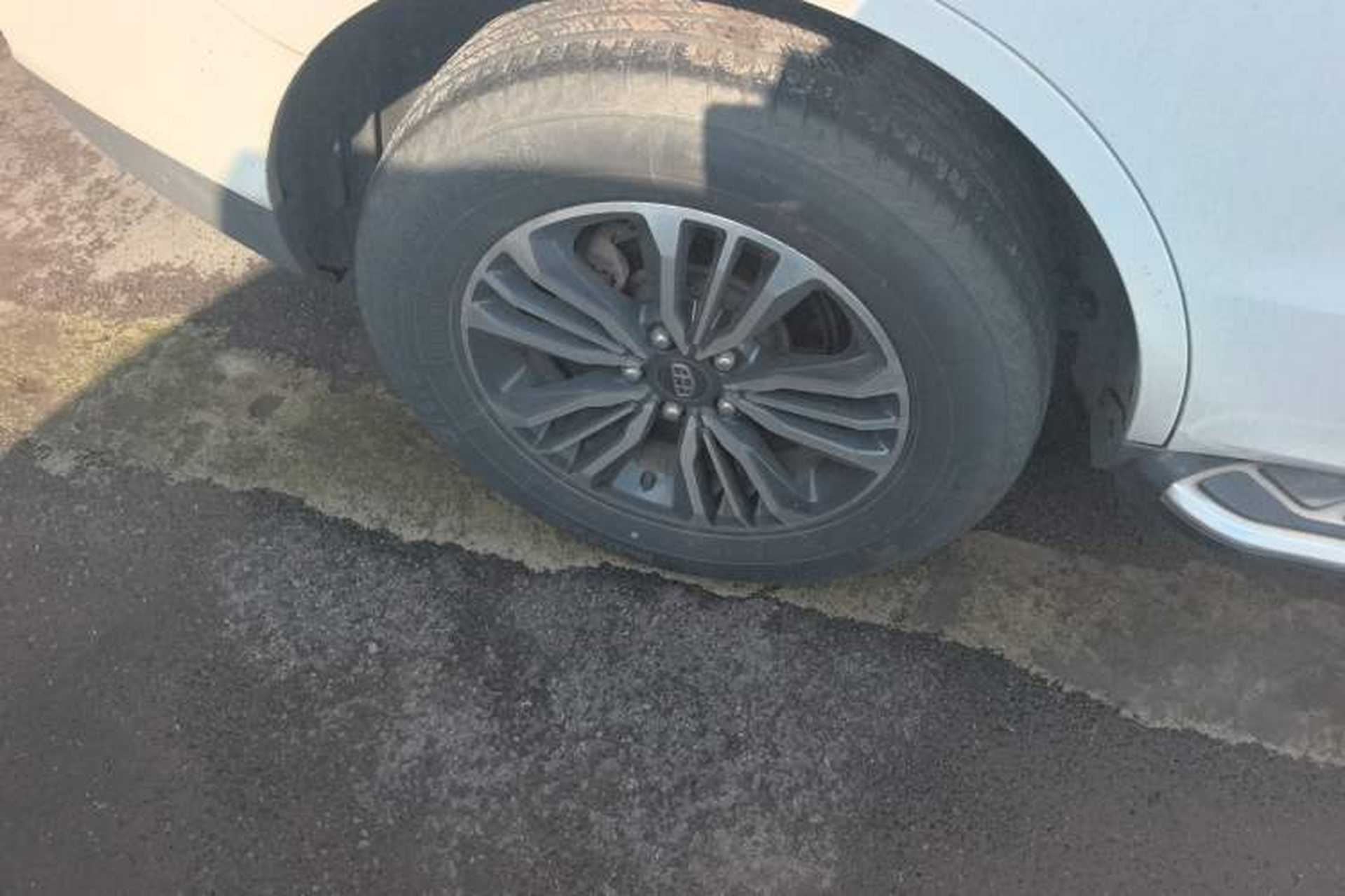 Used Geely Auto Vision X6 2016 1.3T CVT Luxury Model Right Rear Wheel Hub