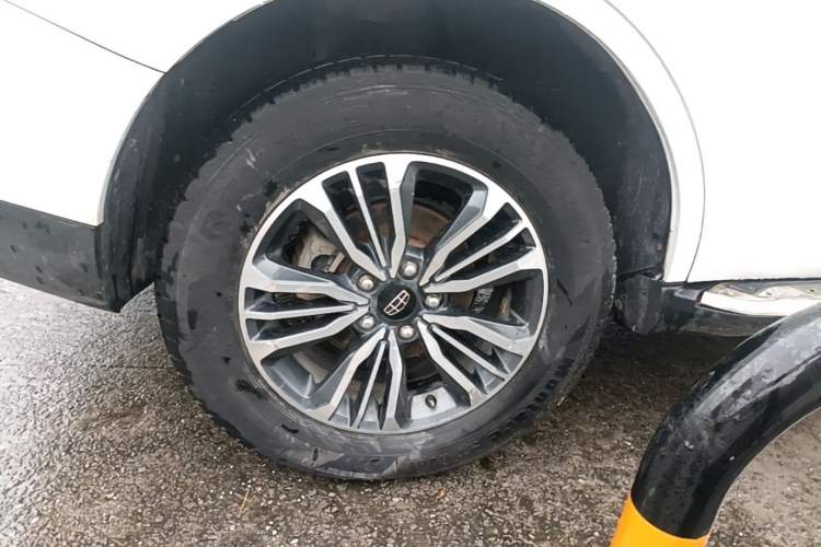 Used Geely Auto Vision X6 2016 1.8L Manual Luxury Model Right Rear Wheel Hub