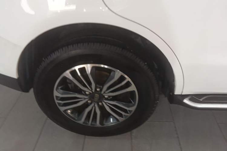 Used Geely Auto Vision X6 2016 1.3T CVT Luxury Model Right Rear Wheel Hub