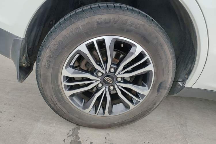 Used Geely Auto Vision X6 2016 1.3T CVT Luxury Model Right Rear Wheel Hub