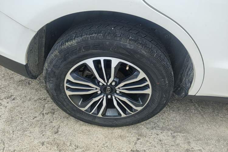 Used Geely Auto Vision X6 2016 1.3T CVT Luxury Model Right Rear Wheel Hub