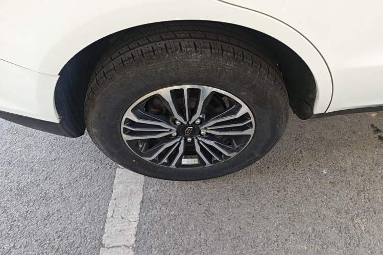 Used Geely Auto Vision X6 2016 1.3T CVT Flagship Model Right Rear Wheel Hub