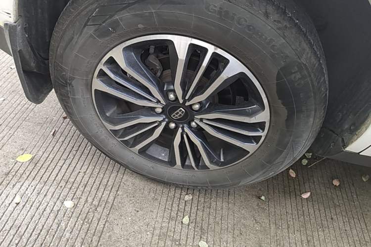 Used Geely Auto Vision X6 2016 1.3T CVT Luxury Model Right Rear Wheel Hub