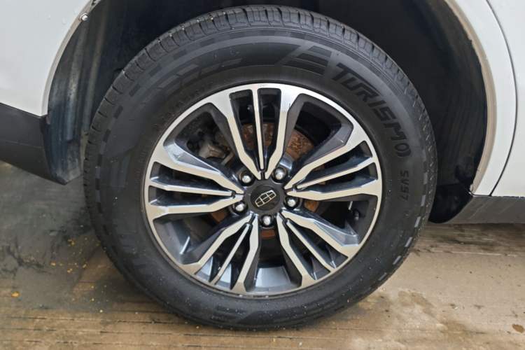 Used Geely Auto Vision X6 2016 1.3T CVT Luxury Model Right Rear Wheel Hub