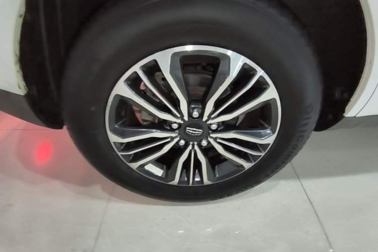 Used Geely Auto Vision X6 2016 1.3T CVT Luxury Model Right Rear Wheel Hub