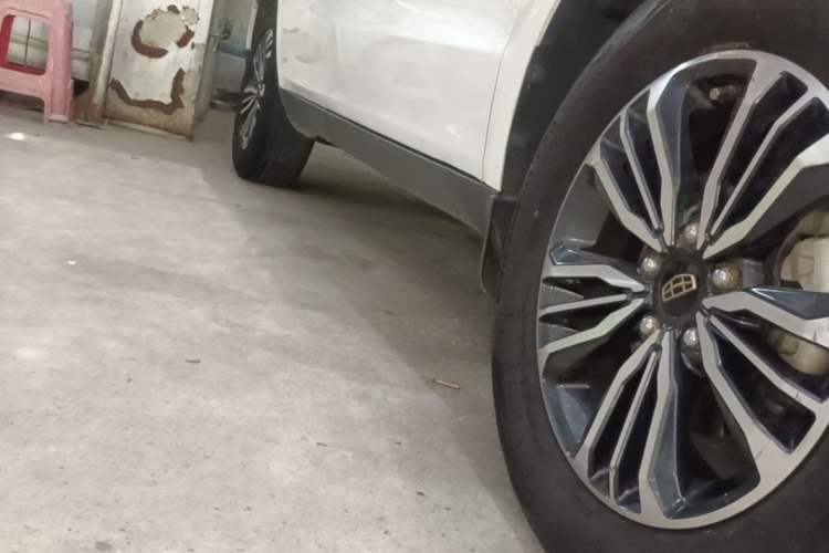 Used Geely Auto Vision X6 2016 1.3T CVT Flagship Model Right Side Sill