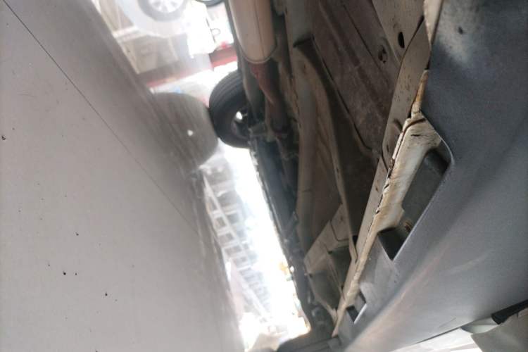 Used Geely Auto Vision X6 2016 1.3T CVT Luxury Model Right Side Sill