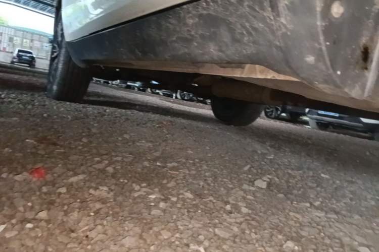 Used Geely Auto Vision X6 2016 1.3T CVT Luxury Model Right Side Sill