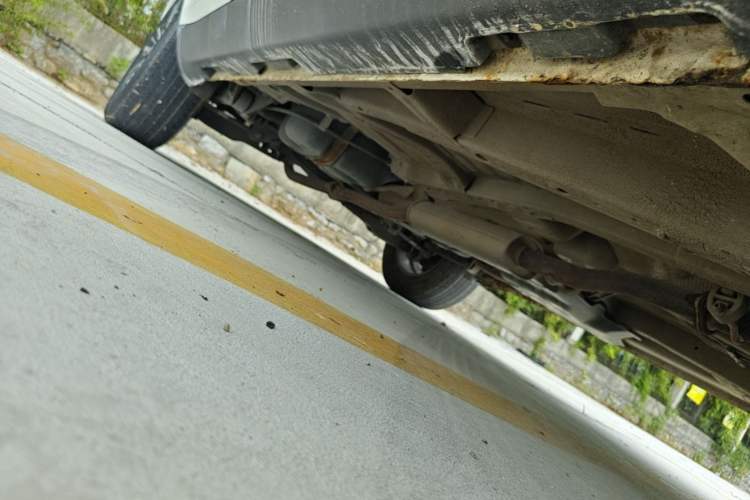 Used Geely Auto Vision X6 2016 1.3T CVT Flagship Model Right Side Sill