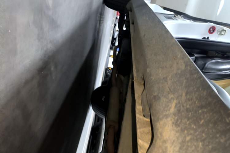 Used Geely Auto Vision X6 2016 1.8L Manual Luxury Model Right Side Sill