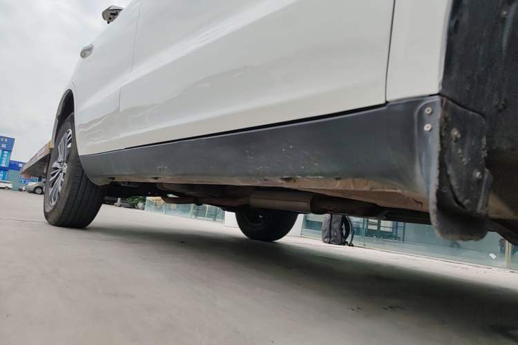 Used Geely Auto Vision X6 2016 1.3T CVT Luxury Model Right Side Sill