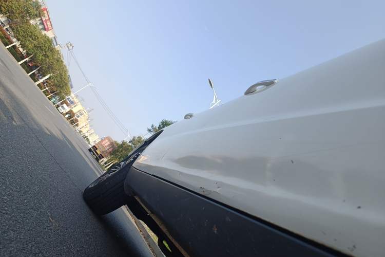 Used Geely Auto Vision X6 2016 1.8L Manual Luxury Model Right Side Sill