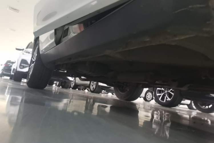 Used Geely Auto Vision X6 2016 1.8L Manual Luxury Model Right Side Sill
