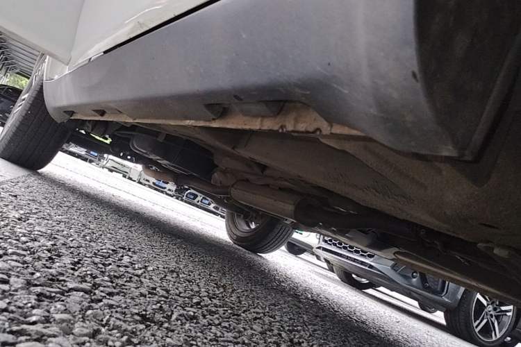 Used Geely Auto Vision X6 2016 1.3T CVT Flagship Model Right Side Sill