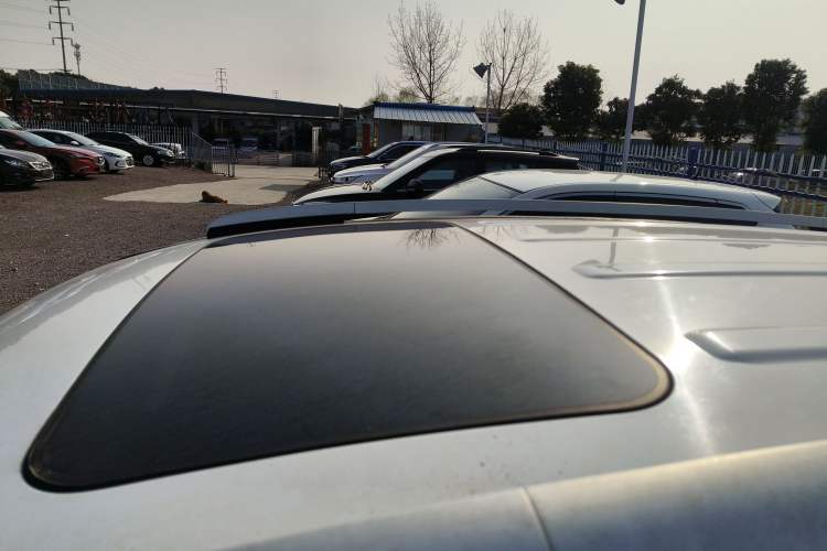 Used Geely Auto Vision X6 2016 1.3T CVT Luxury Model Roof