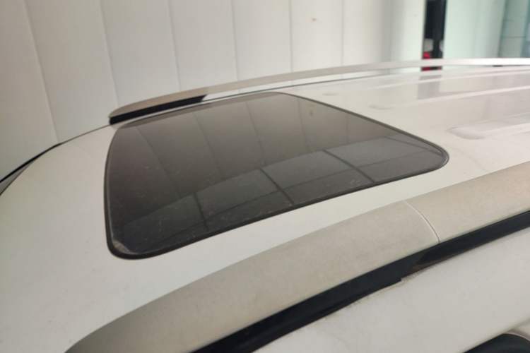 Used Geely Auto Vision X6 2016 1.3T CVT Flagship Model Roof