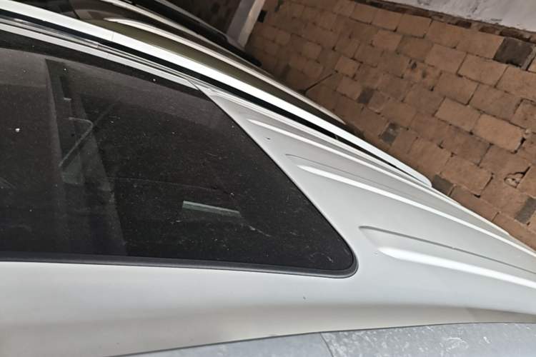 Used Geely Auto Vision X6 2016 1.3T CVT Flagship Model Roof