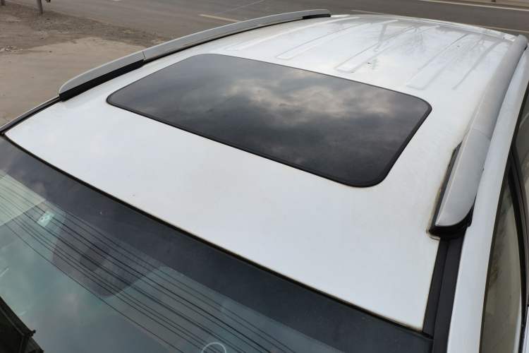 Used Geely Auto Vision X6 2016 1.3T CVT Luxury Model Roof