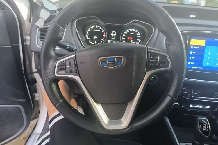 Used Geely Auto Vision X6 2016 1.3T CVT Flagship Model Steering Wheel