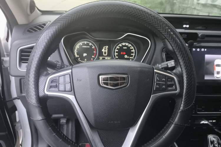 Used Geely Auto Vision X6 2016 1.3T CVT Flagship Model Steering Wheel