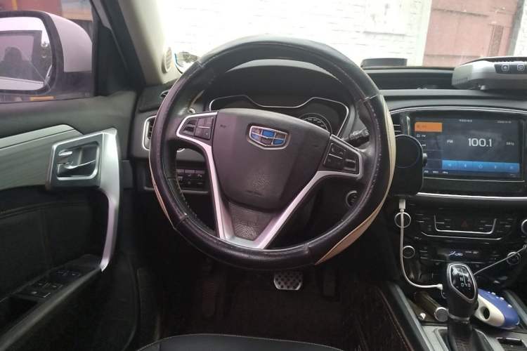 Used Geely Auto Vision X6 2016 1.3T CVT Flagship Model Steering Wheel